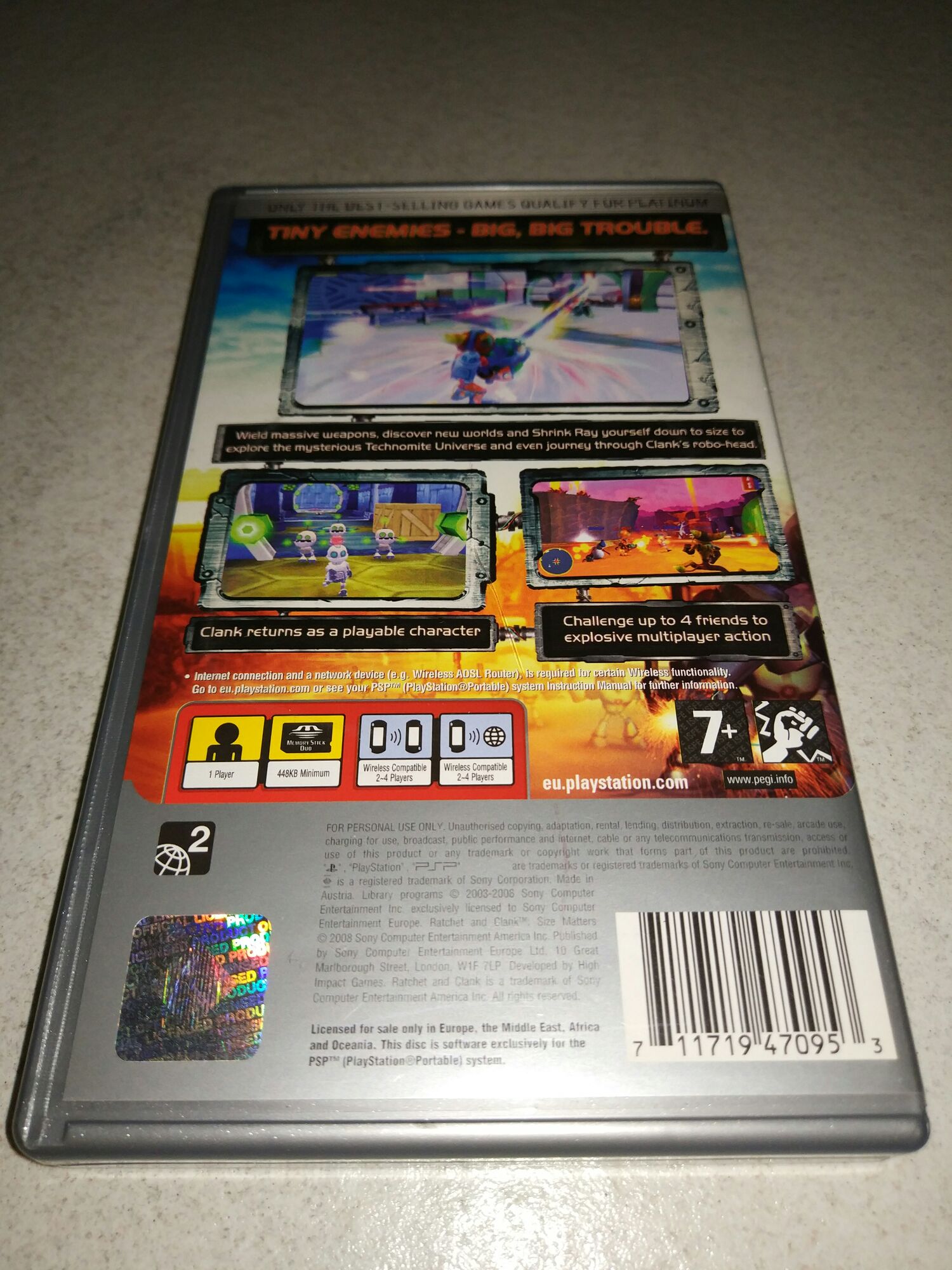Ratchet & Clank: Size Matters - Sony PlayStation Portable (PSP) video game collectible [Barcode 711719470953] - Main Image 2