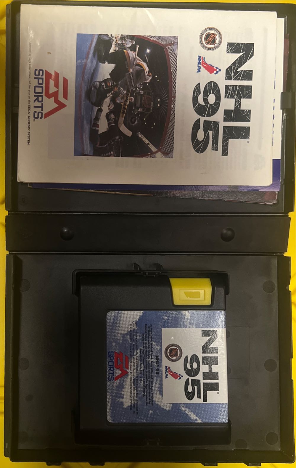 NHL 95 - Sega Genesis (Mega Drive) (Ea Sports - 1-4) video game collectible [Barcode 014633071948] - Main Image 3
