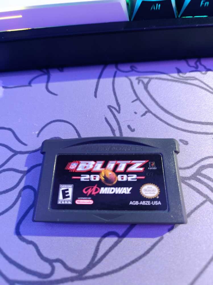 NFL Blitz 2002 - Nintendo Game Boy Advance (GBA) (Midway Games - 1-2) video game collectible - Main Image 3
