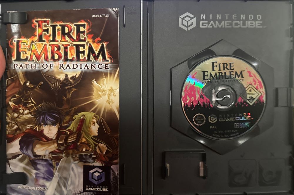 Fire Emblem Path of Radiance - Nintendo GameCube (Nintendo - 1) video game collectible [Barcode 045496394479] - Main Image 3