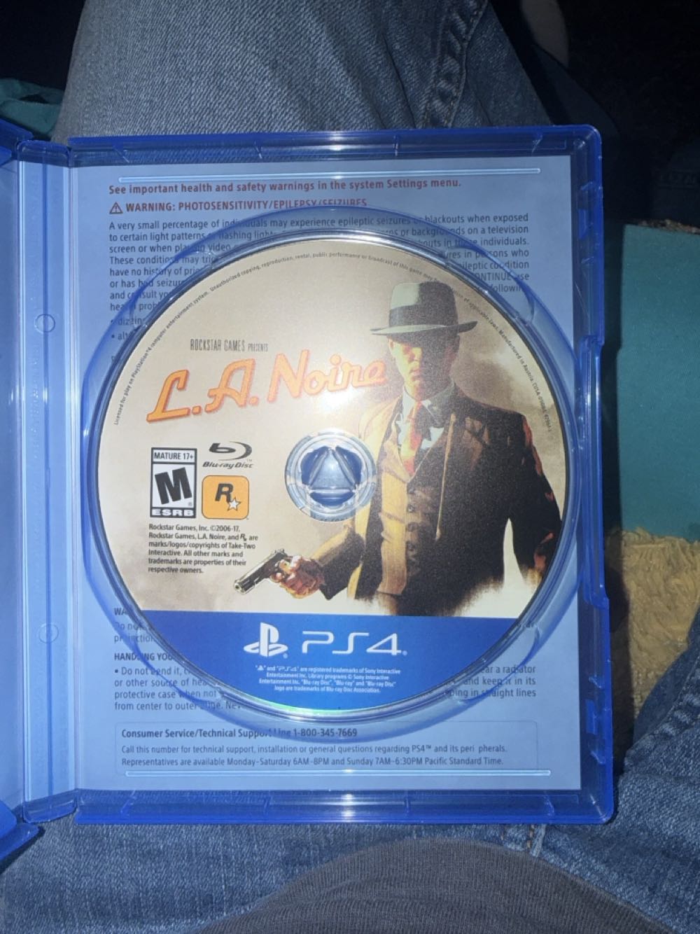 La Noire - Sony PlayStation 4 (PS4) video game collectible - Main Image 3