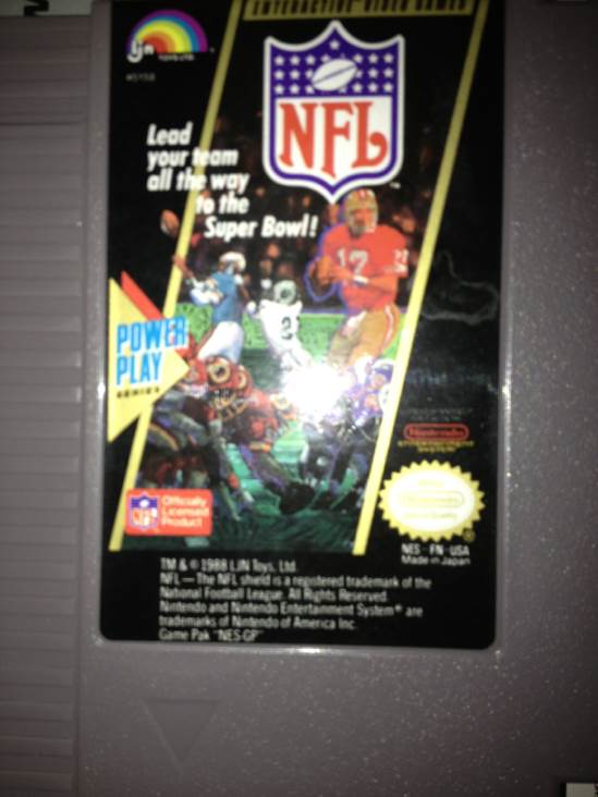 NFL - Nintendo Entertainment System (NES) video game collectible - Main Image 1