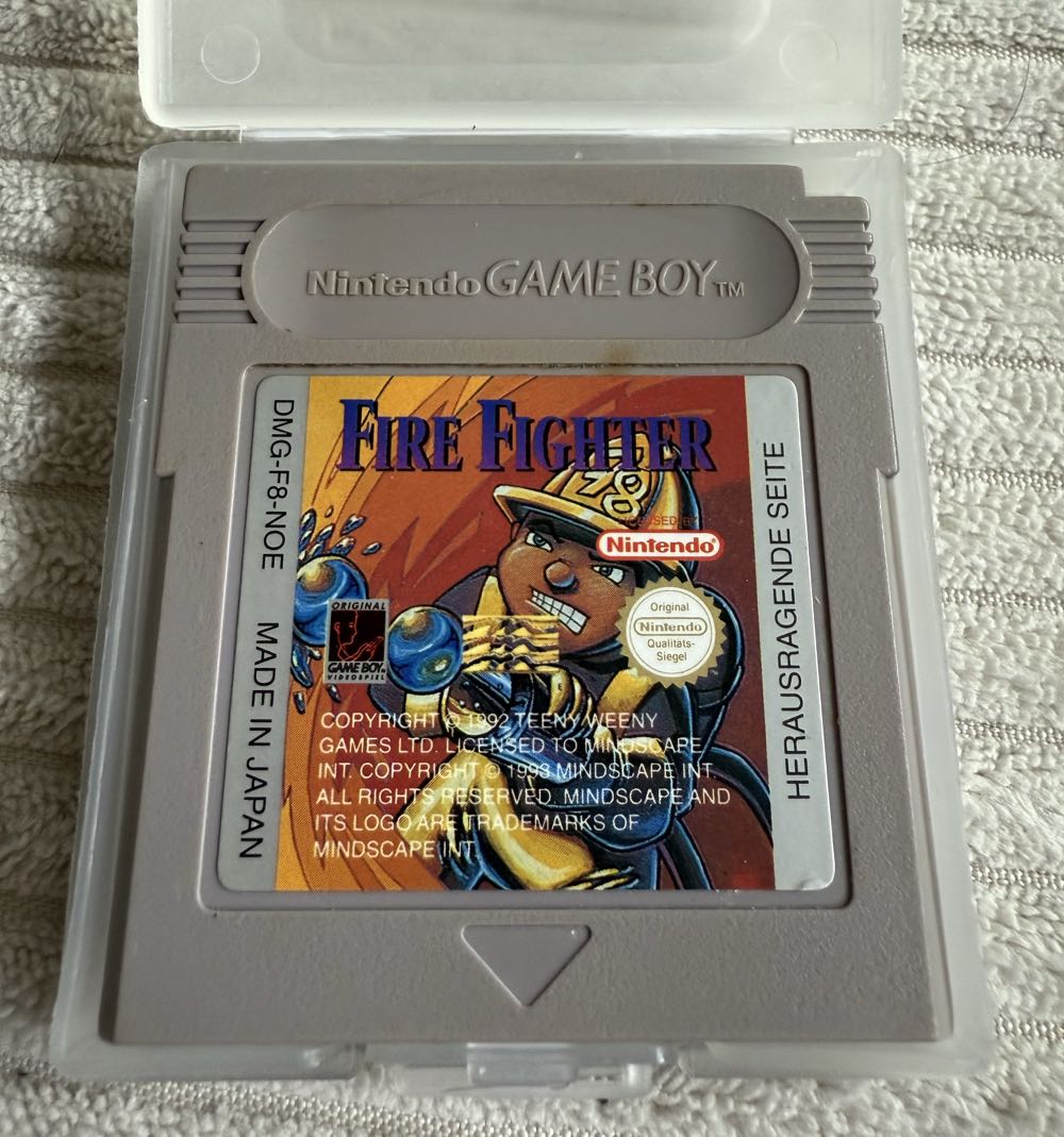 Fire Fighter - Nintendo Game Boy (Mindscape Entertainment) video game collectible [Barcode 4013195000430] - Main Image 3