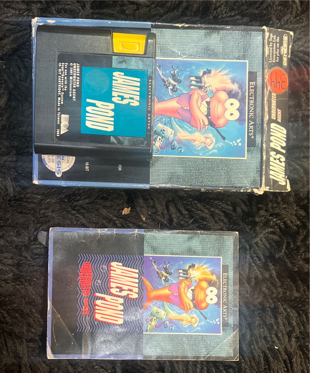 James Pond Underwater Agent - Sega Genesis (Mega Drive) ((EA) Electronic Arts - 1) video game collectible [Barcode 014633070538] - Main Image 3