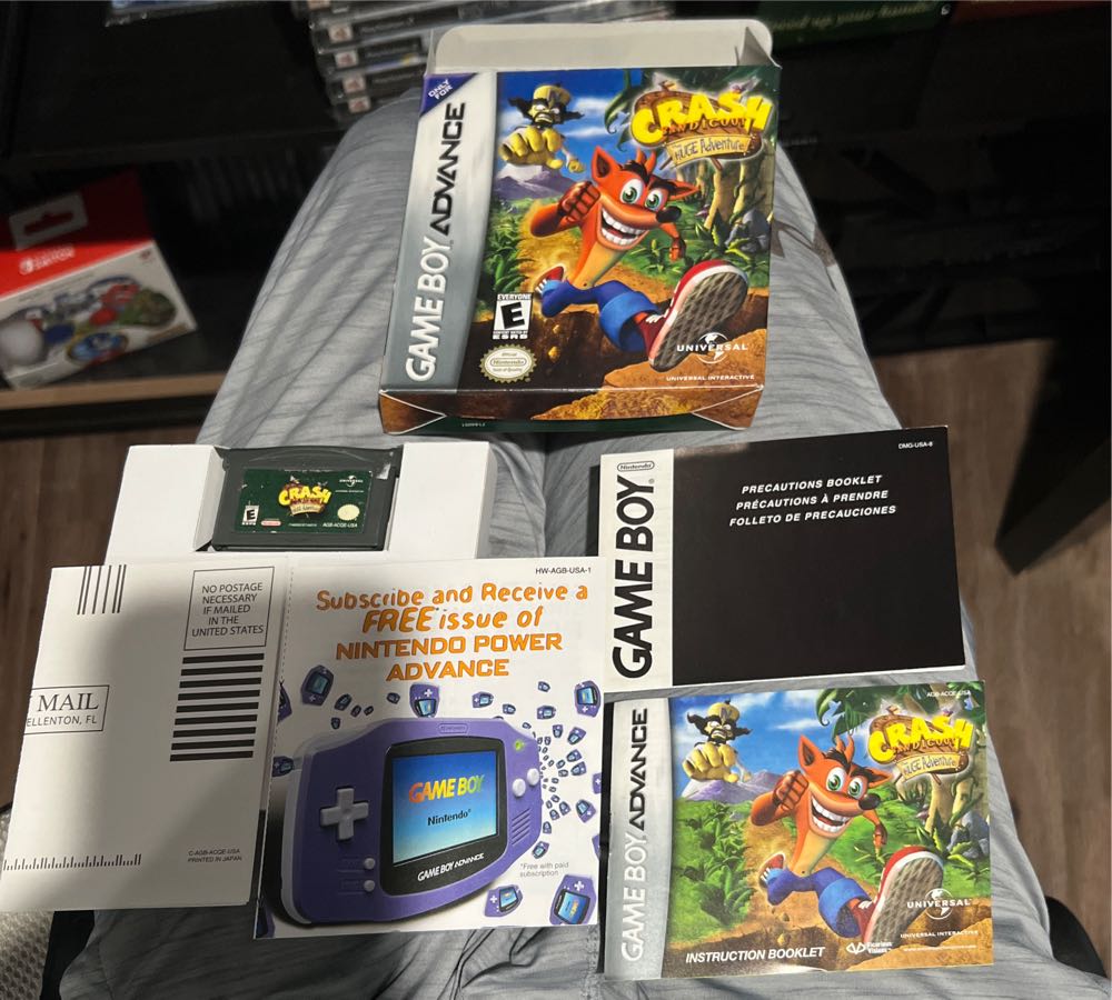 Crash Bandicoot: The Huge Adventure - Nintendo Game Boy Advance (GBA) (Universal Interactive - 1) video game collectible [Barcode 020626714402] - Main Image 3