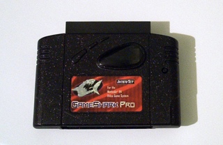 Nintendo 64 Gameshark - Nintendo 64 (N64) (4) video game collectible - Main Image 1