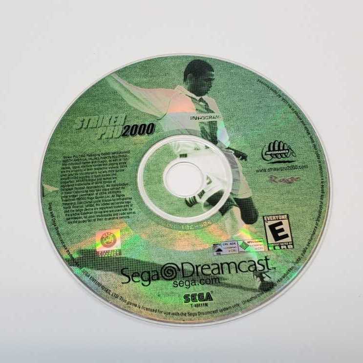 Striker Pro 2000 - Sega Dreamcast (Infogrames - 1-4) video game collectible [Barcode 020295150068] - Main Image 3
