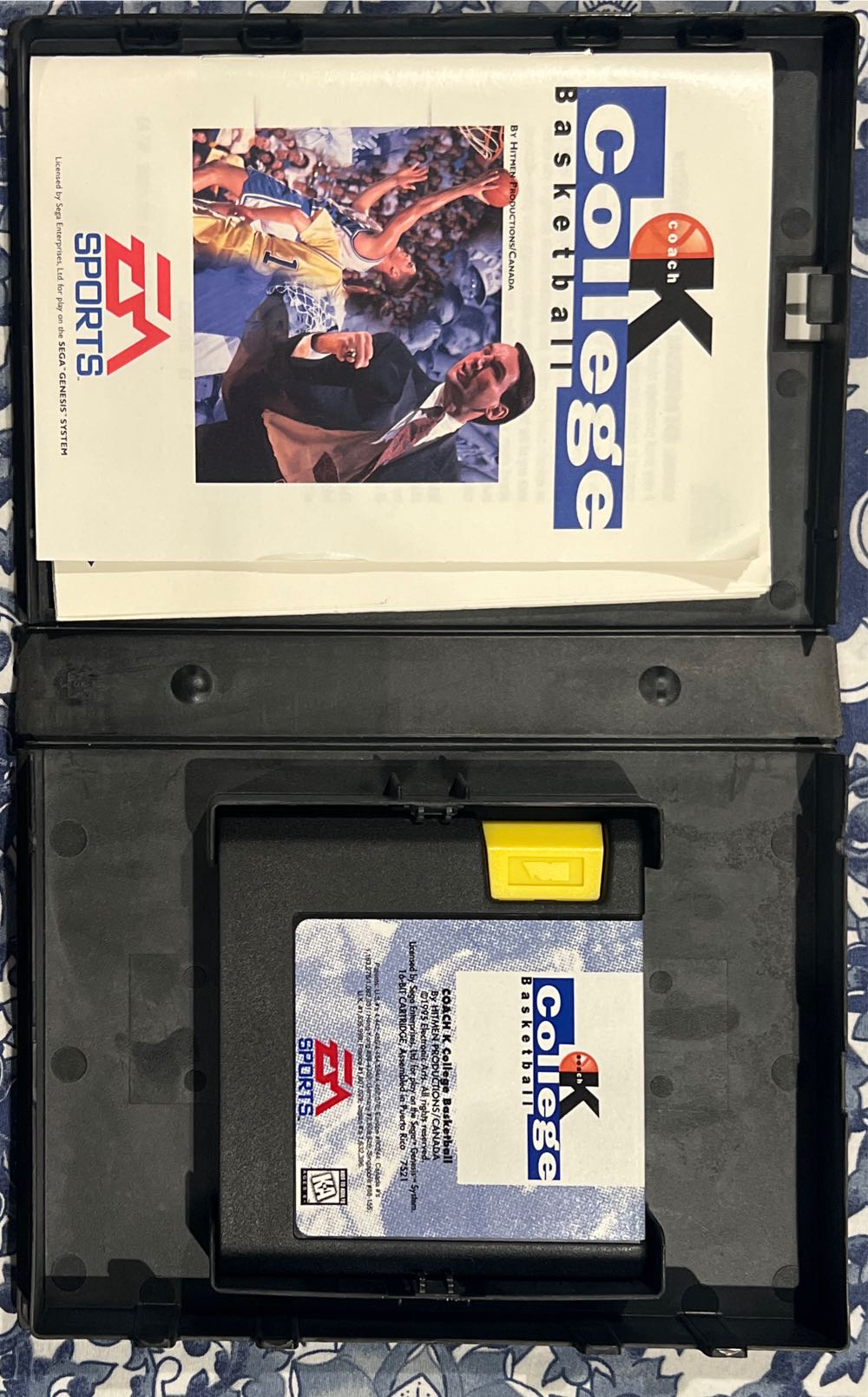 Coach K College Basketball - Sega Genesis (Mega Drive) (Electronic Arts/EA Games - 2) video game collectible [Barcode 014633075212] - Main Image 3