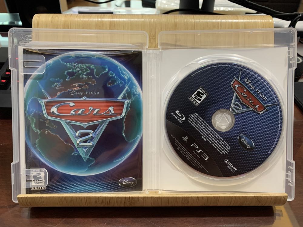 Cars 2 - Sony PlayStation 3 (PS3) (Disney Interactive - 4) video game collectible [Barcode 712725021252] - Main Image 3