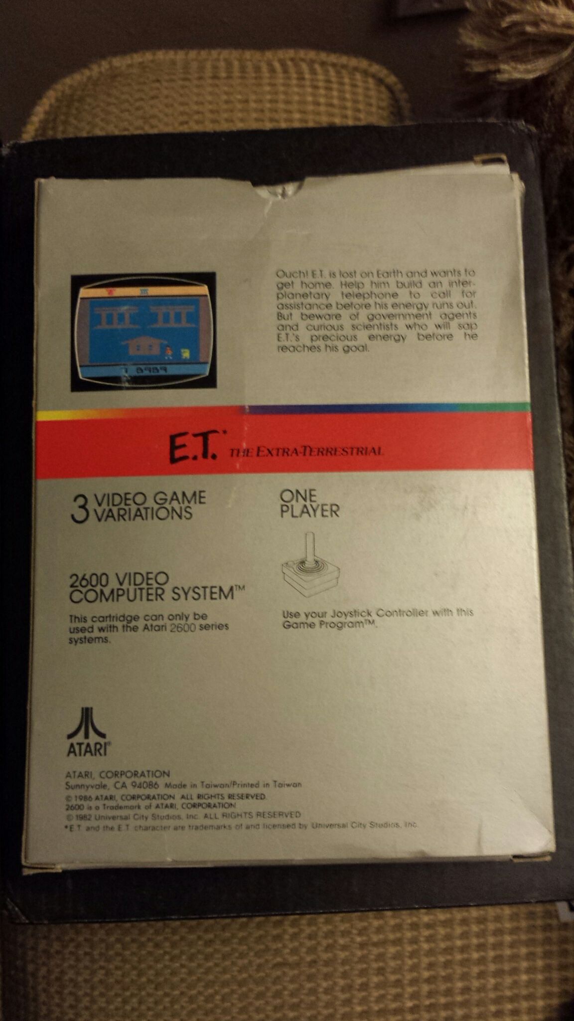 E.T. The Extra-Terrestrial - Atari 2600 (Atari - 1) video game collectible [Barcode 077000501035] - Main Image 2