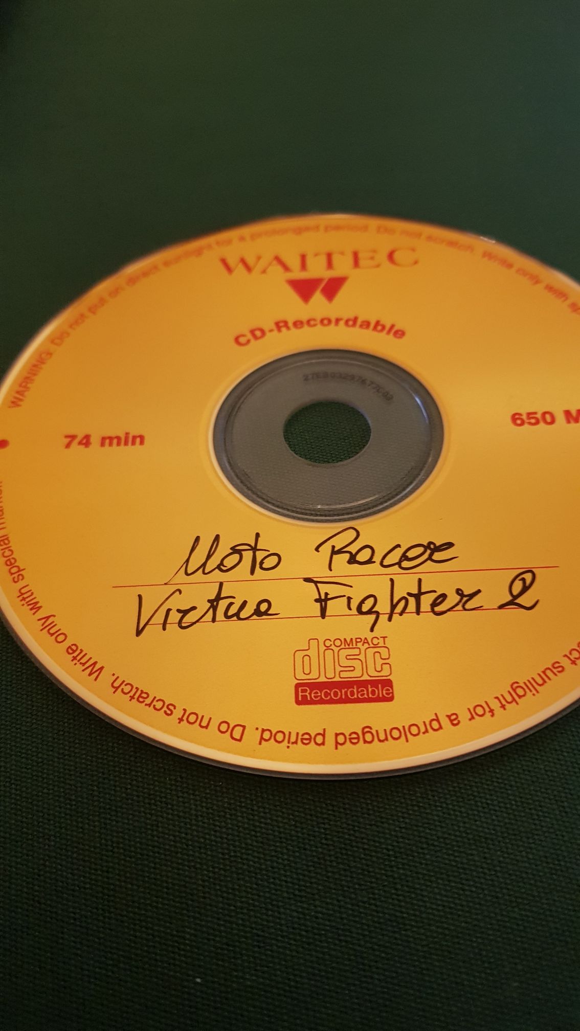 Moto Racer - Raccoglitore - PC (Electronic Arts) video game collectible [Barcode 014633112719] - Main Image 2