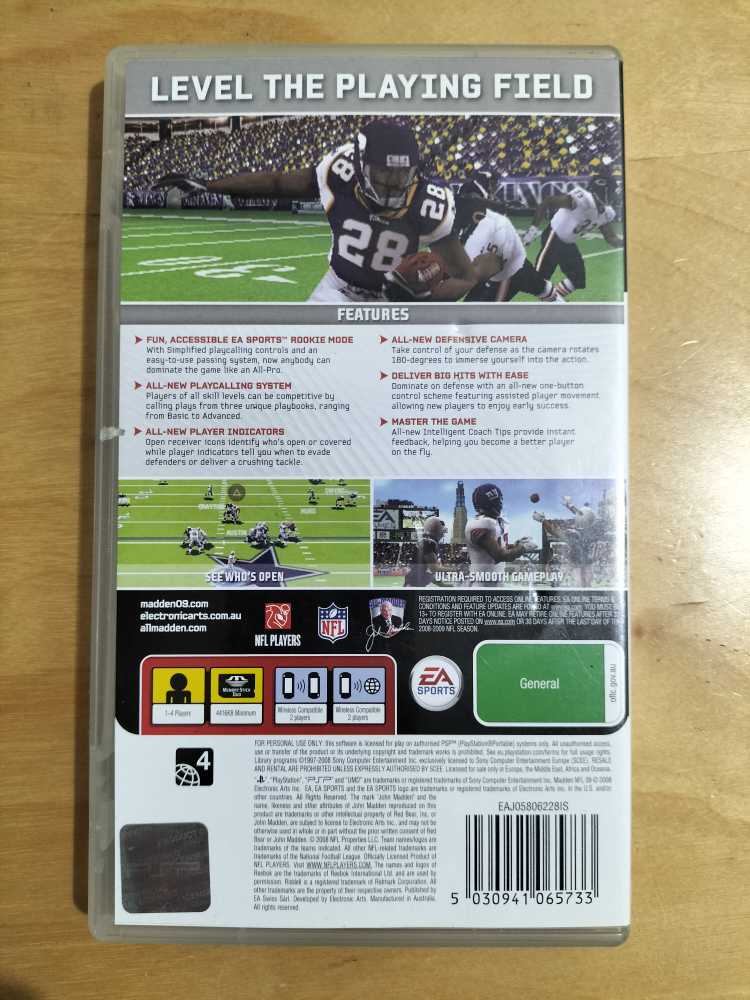 Madden NFL 2009 - Sony PlayStation Portable (PSP) video game collectible [Barcode 5030941065733] - Main Image 2