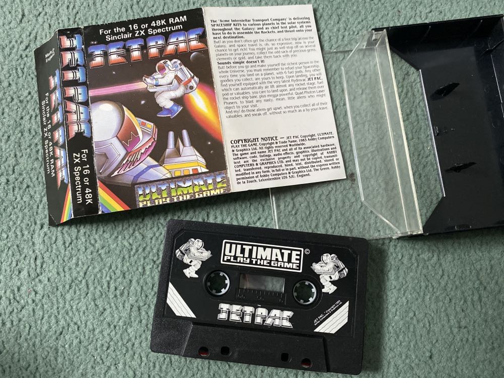 Jetpac - Sinclair ZX Spectrum (Ultimate Play The Game - 1) video game collectible - Main Image 2