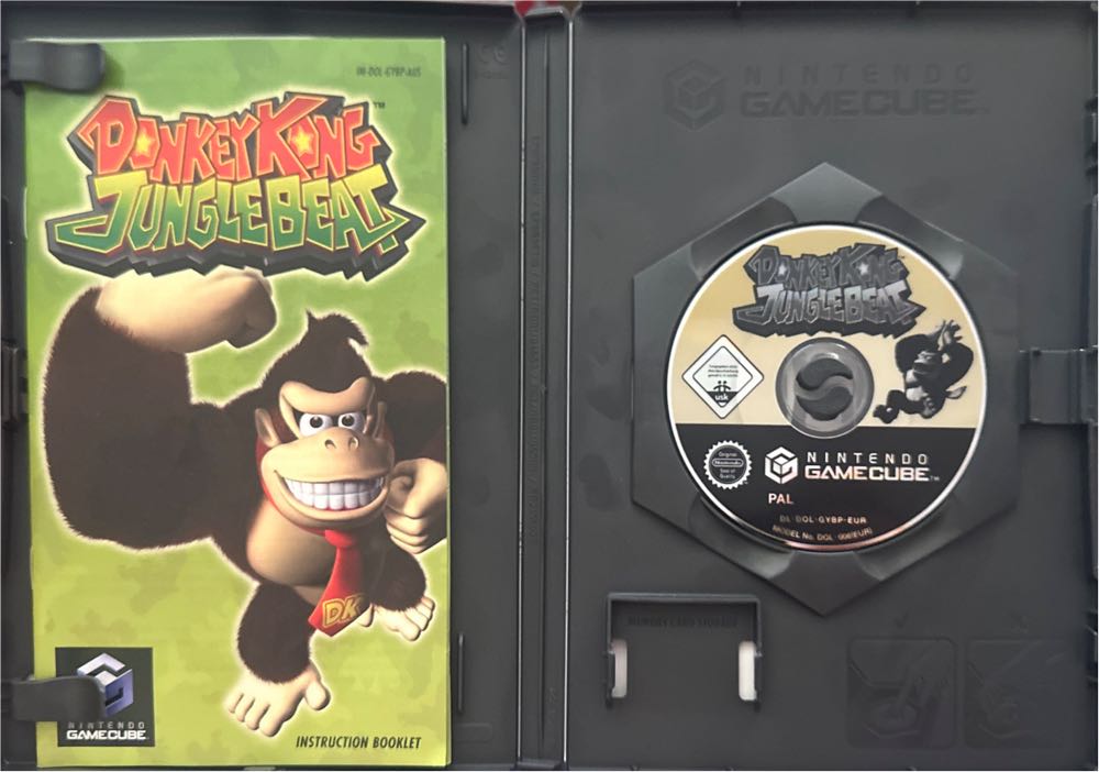 Donkey Kong: Jungle Beat - Nintendo GameCube (Nintendo - 1) video game collectible [Barcode 045496962715] - Main Image 3