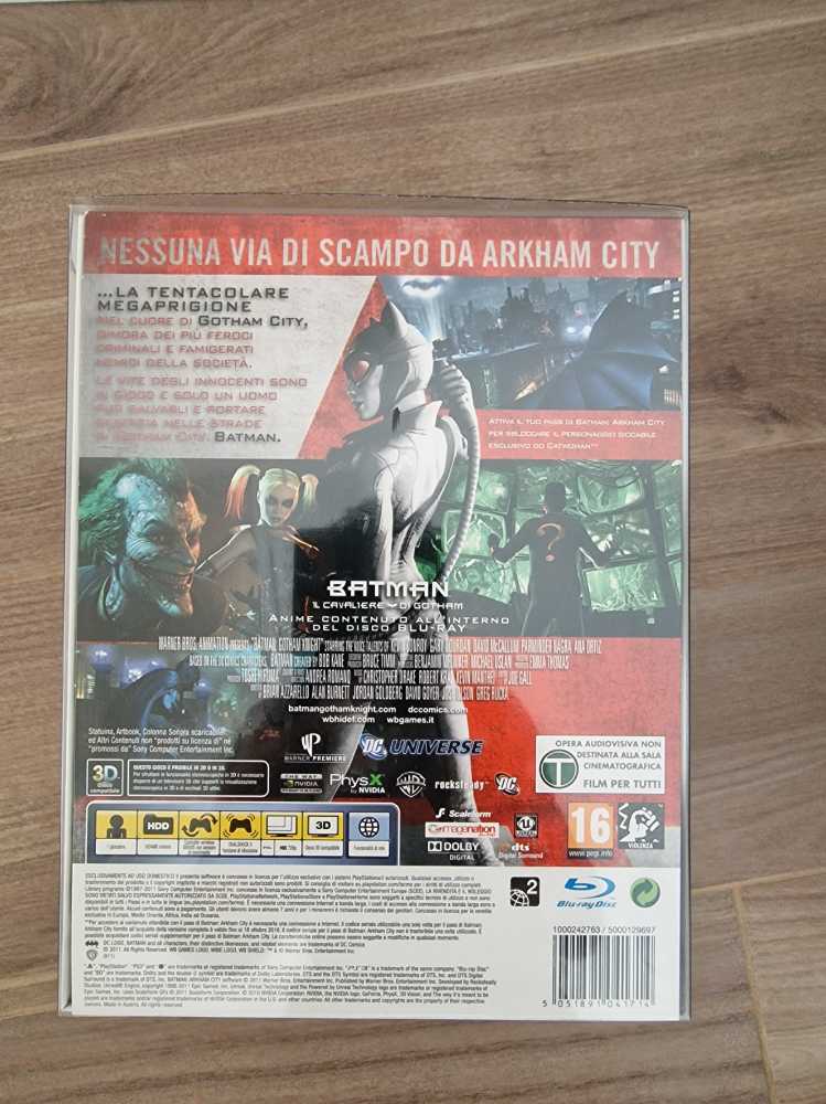Batman: Arkham City Collector’s Edition  - Sony PlayStation 3 (PS3) (Warner Bros Entertainment Inc. - 1) video game collectible [Barcode 5051891041714] - Main Image 2
