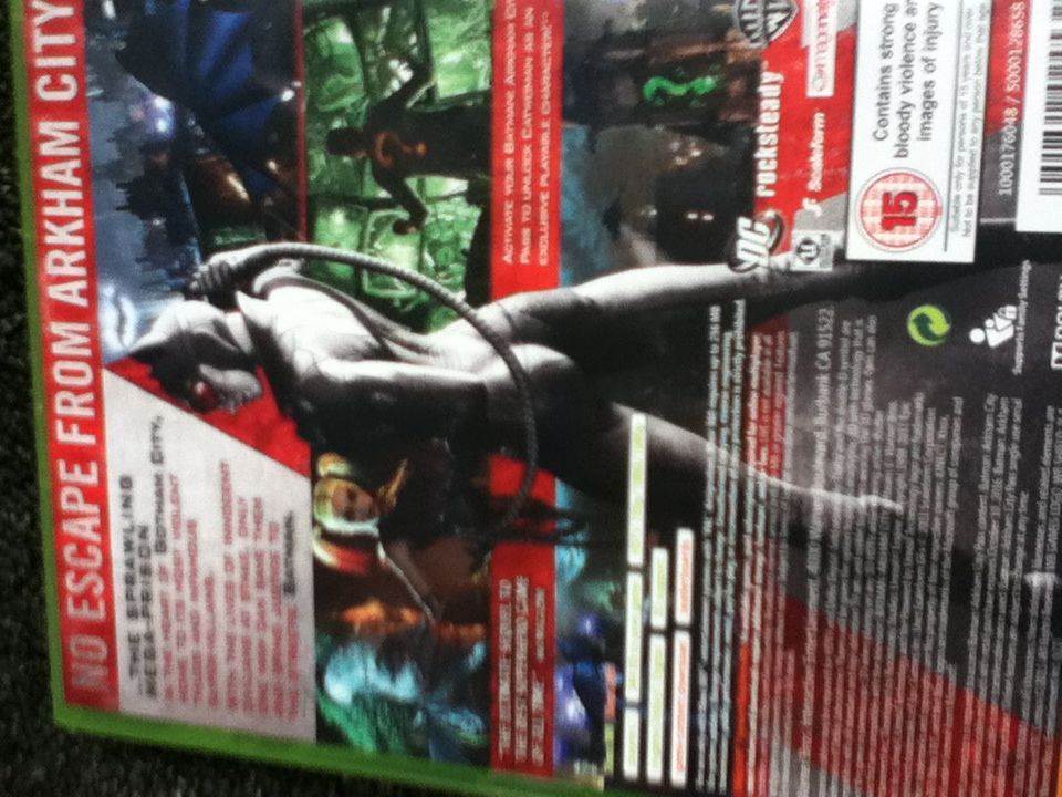 Batman: Arkham City - Microsoft Xbox 360 (Warner Bros. Interactive Entertainment - 1) video game collectible [Barcode 5051892024532] - Main Image 2