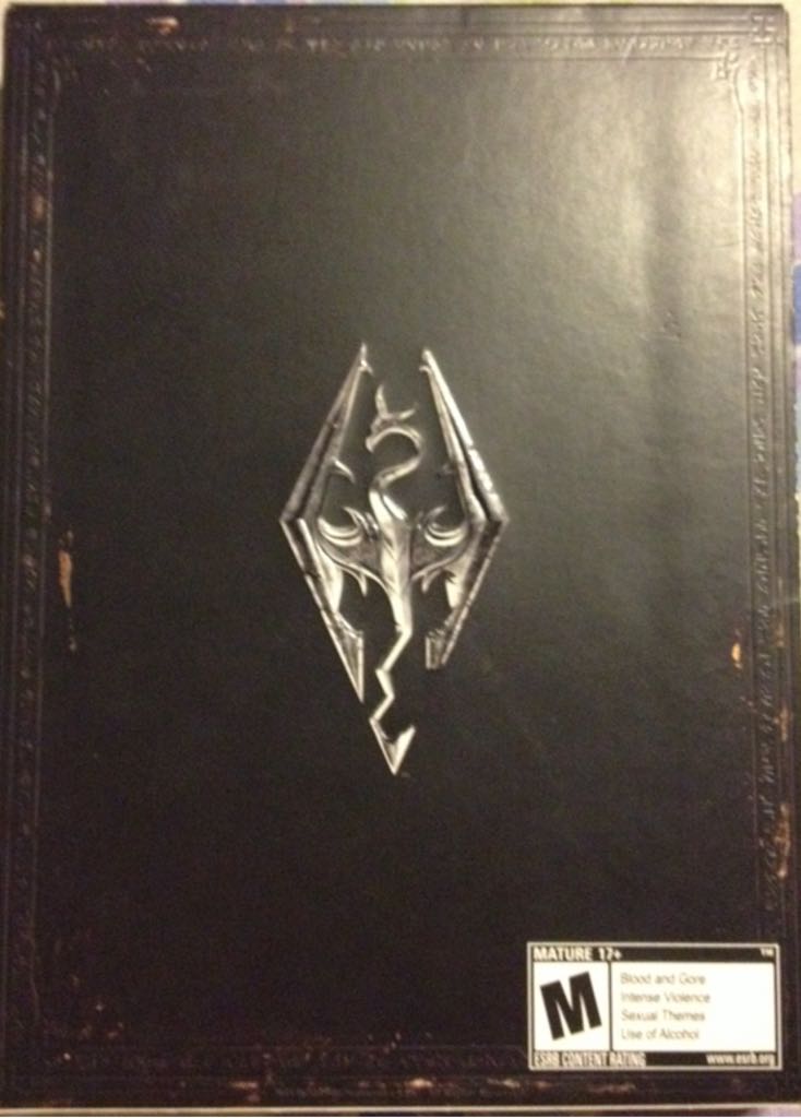 The Elder Scrolls V: Skyrim - Microsoft Xbox 360 (Bethesda Studios - 1) video game collectible - Main Image 2