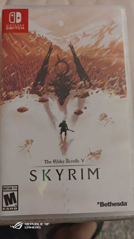 The Elder Scrolls V: Skyrim - Nintendo Switch (Bethesda - 1) video game collectible - Main Image 2