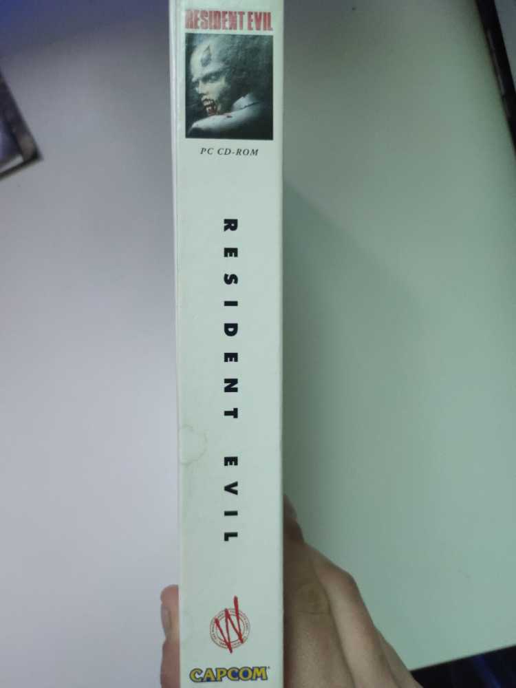 Resident Evil 1 - PC (Capcom) video game collectible [Barcode 5028587101274] - Main Image 3