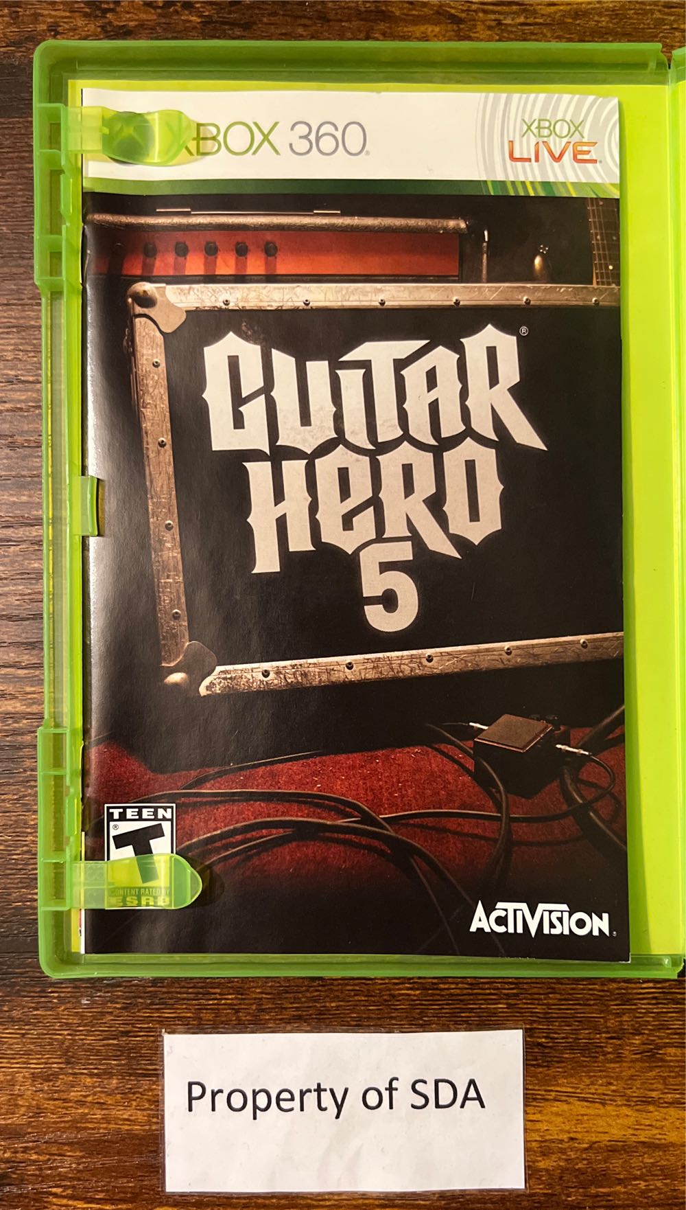 Guitar Hero 5 - Microsoft Xbox 360 (Activision Blizzard - 4) video game collectible [Barcode 047875958852] - Main Image 3