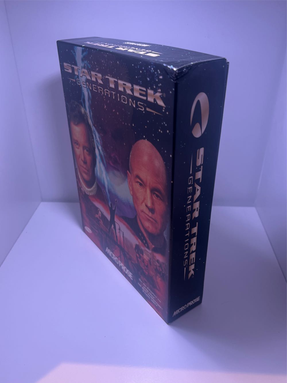 Star Trek Generations - PC video game collectible [Barcode 5015352272314] - Main Image 3