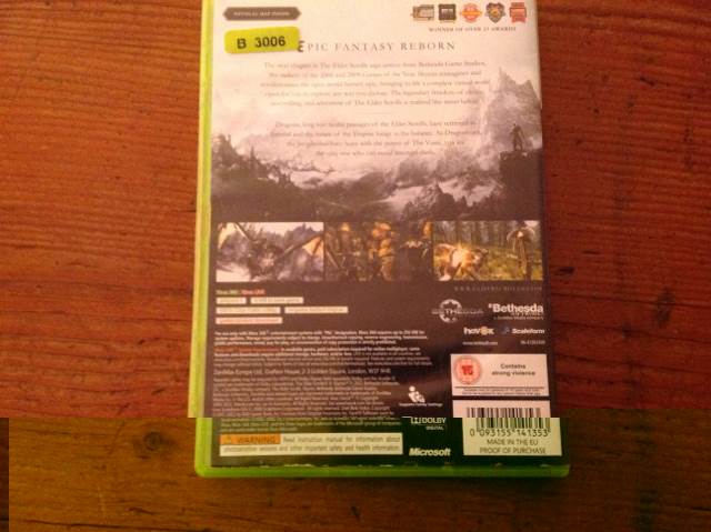 Skyrim - Microsoft Xbox 360 (Bethesda) video game collectible - Main Image 2