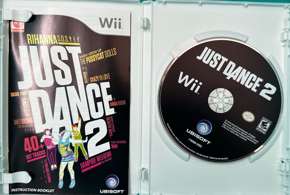 Just Dance 2 - Nintendo Wii (Ubisoft - 4) video game collectible [Barcode 008888176060] - Main Image 3