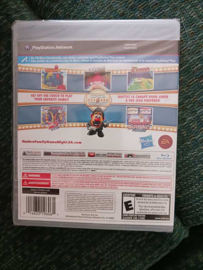 Family Game Night 4 - Sony PlayStation 3 (PS3) (Hasbro - 2) video game collectible [Barcode 014633196061] - Main Image 2