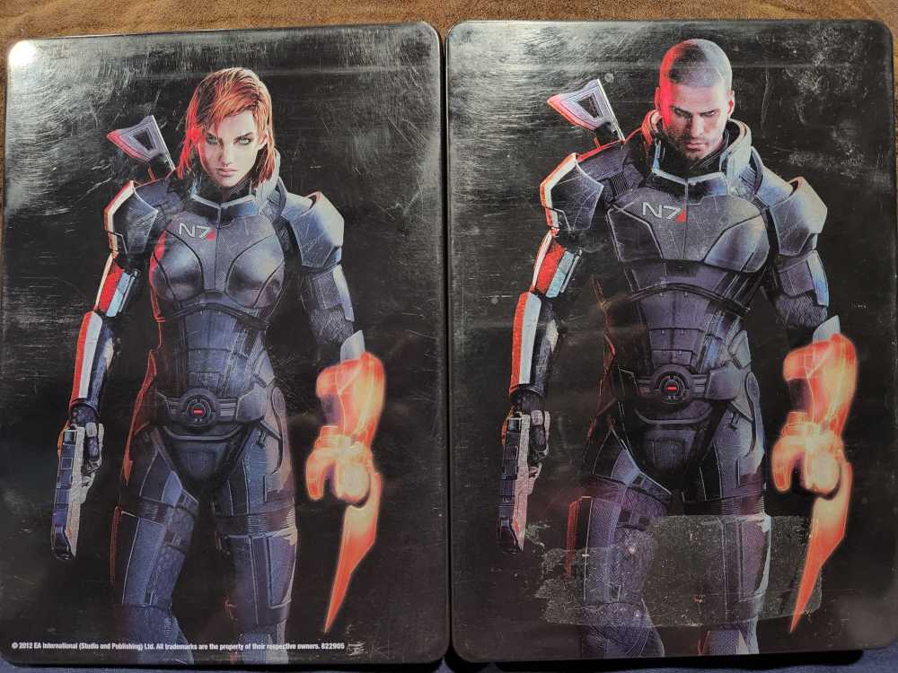 Mass Effect 3 - Microsoft Xbox 360 (Electronic Arts  - 1) video game collectible - Main Image 4