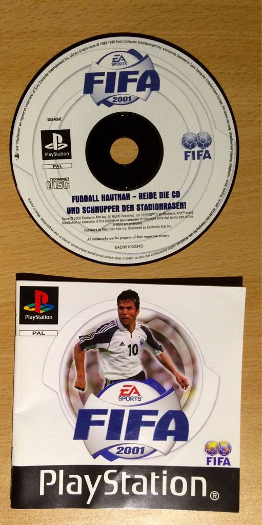 FIFA 2001 - Sony PlayStation (2) video game collectible - Main Image 2