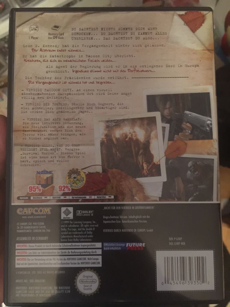 Resident Evil 4 - Nintendo GameCube (Capcom - 1) video game collectible [Barcode 045496393502] - Main Image 2
