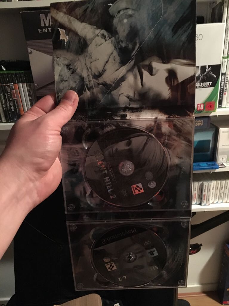 Silent Hill 2 - Sony PlayStation 2 (PS2) (Konami - 1) video game collectible [Barcode 4012927021149] - Main Image 2