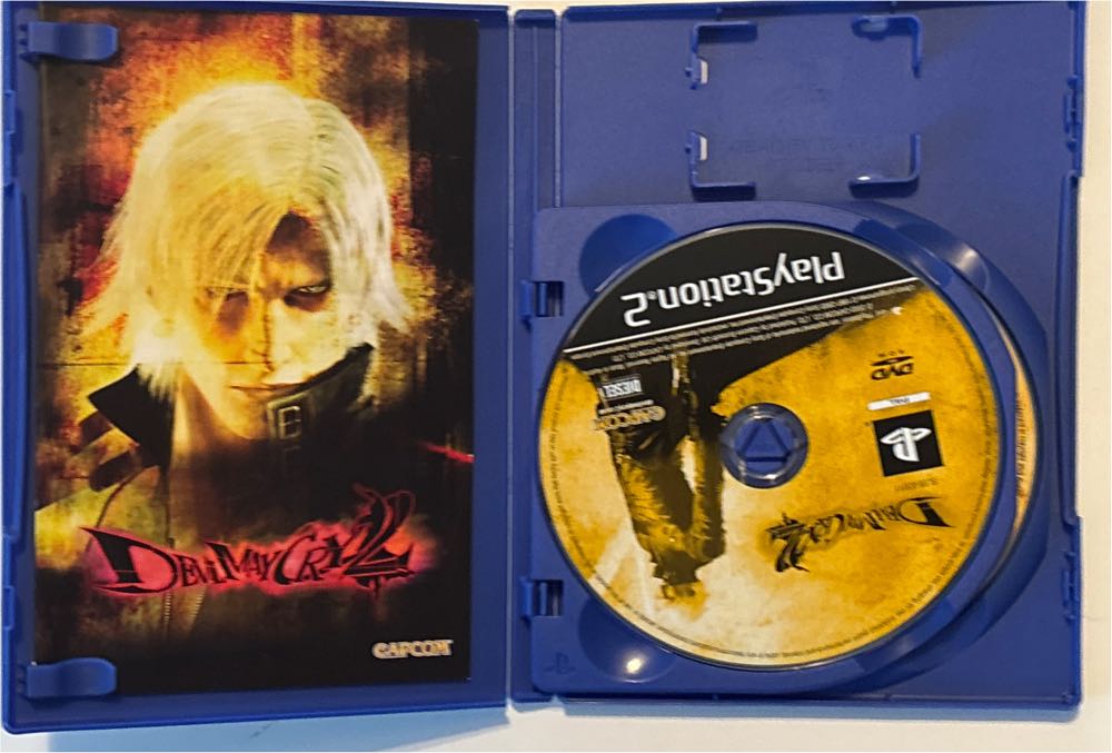 Devil May Cry 2 - Sony PlayStation 2 (PS2) (Capcom - 1) video game collectible [Barcode 5055060920763] - Main Image 3