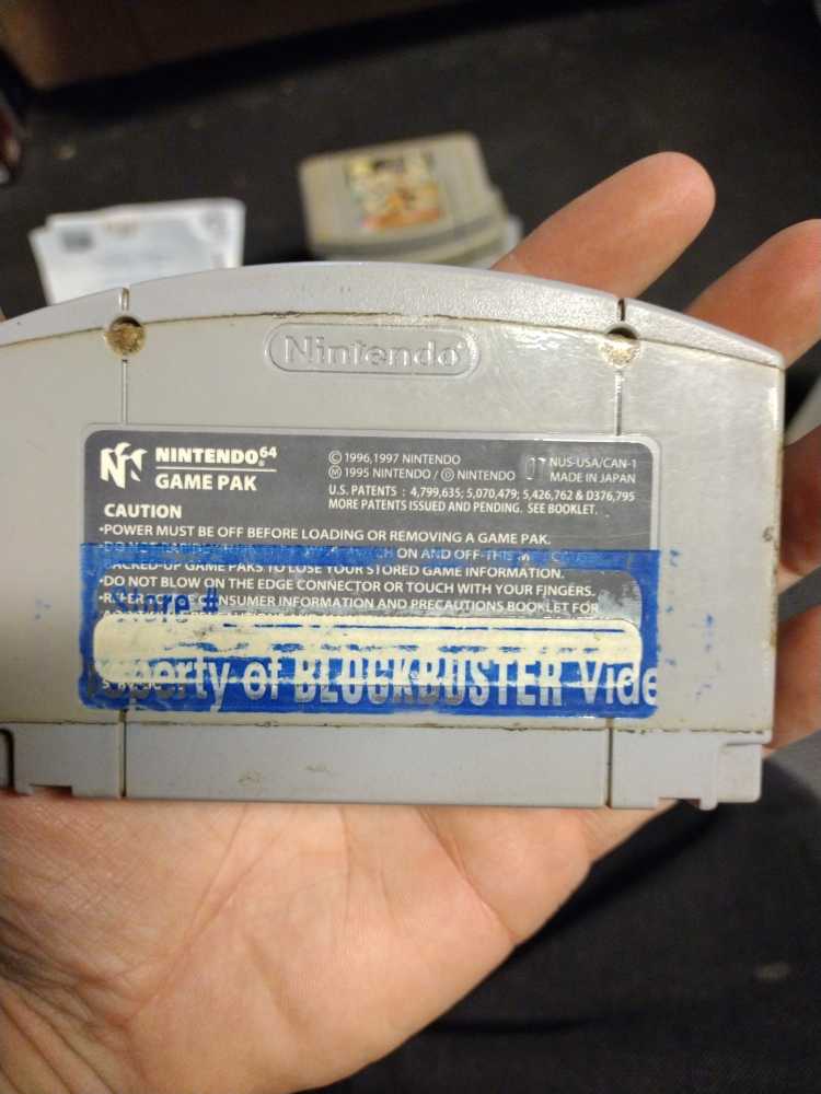 WWF Warzone - Nintendo 64 (N64) (Acclaim Sports - 4) video game collectible [Barcode 3455192115815] - Main Image 4