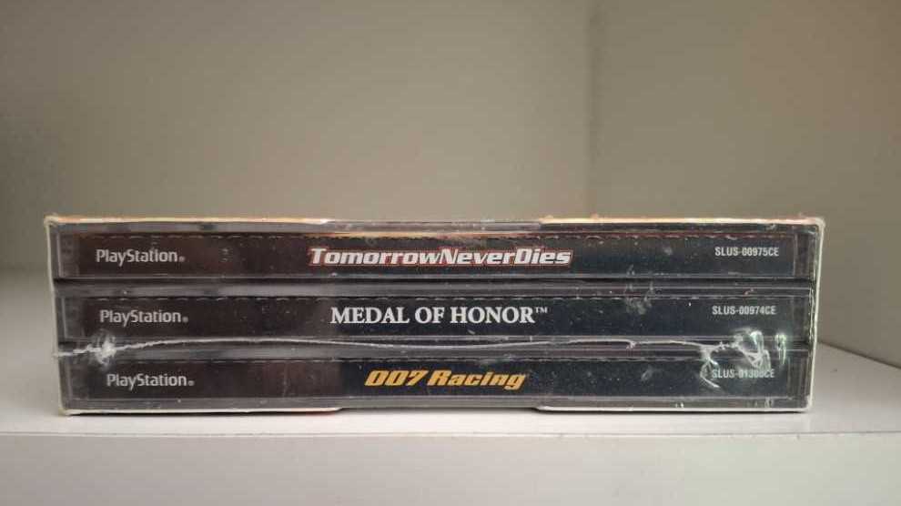 Electronic Arts Collectors’ Edition - Sony PlayStation video game collectible [Barcode 014633125399] - Main Image 4