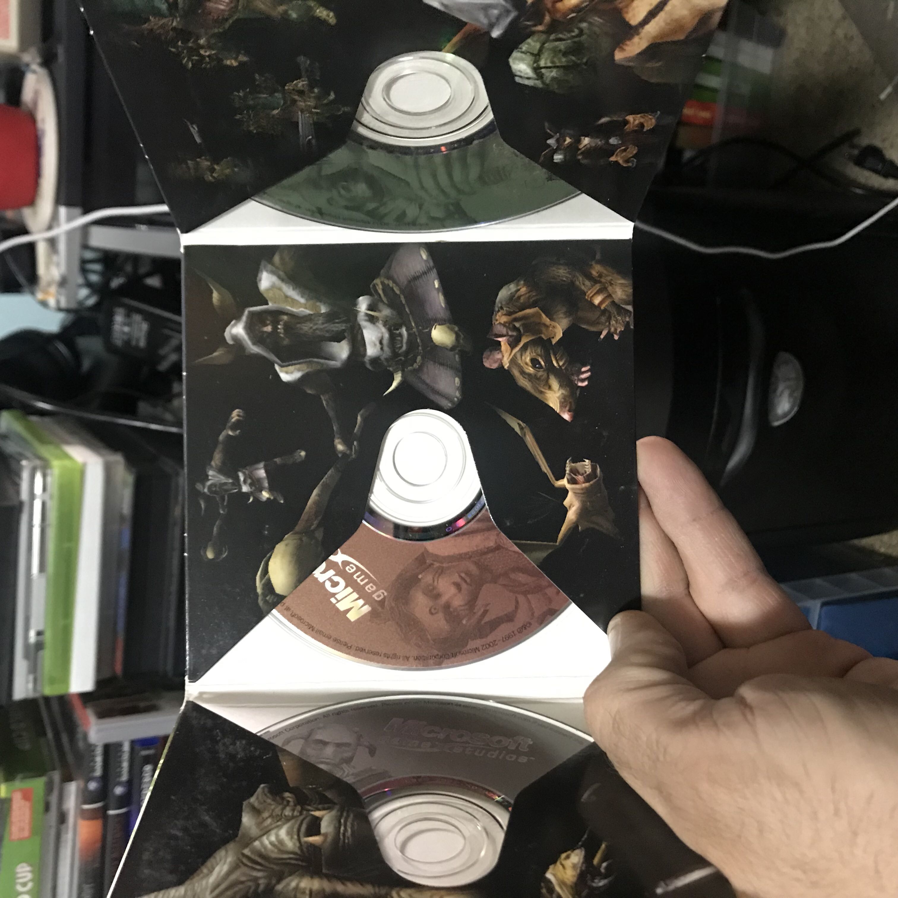 Asheron’s Call 2: Fallen Kings - PC (Microsoft Game Studios) video game collectible [Barcode 805529131248] - Main Image 3