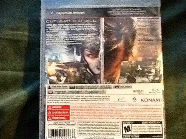Metal Gear Rising: Revengeance - Sony PlayStation 3 (PS3) (Konami - 1) video game collectible [Barcode 083717202462] - Main Image 2