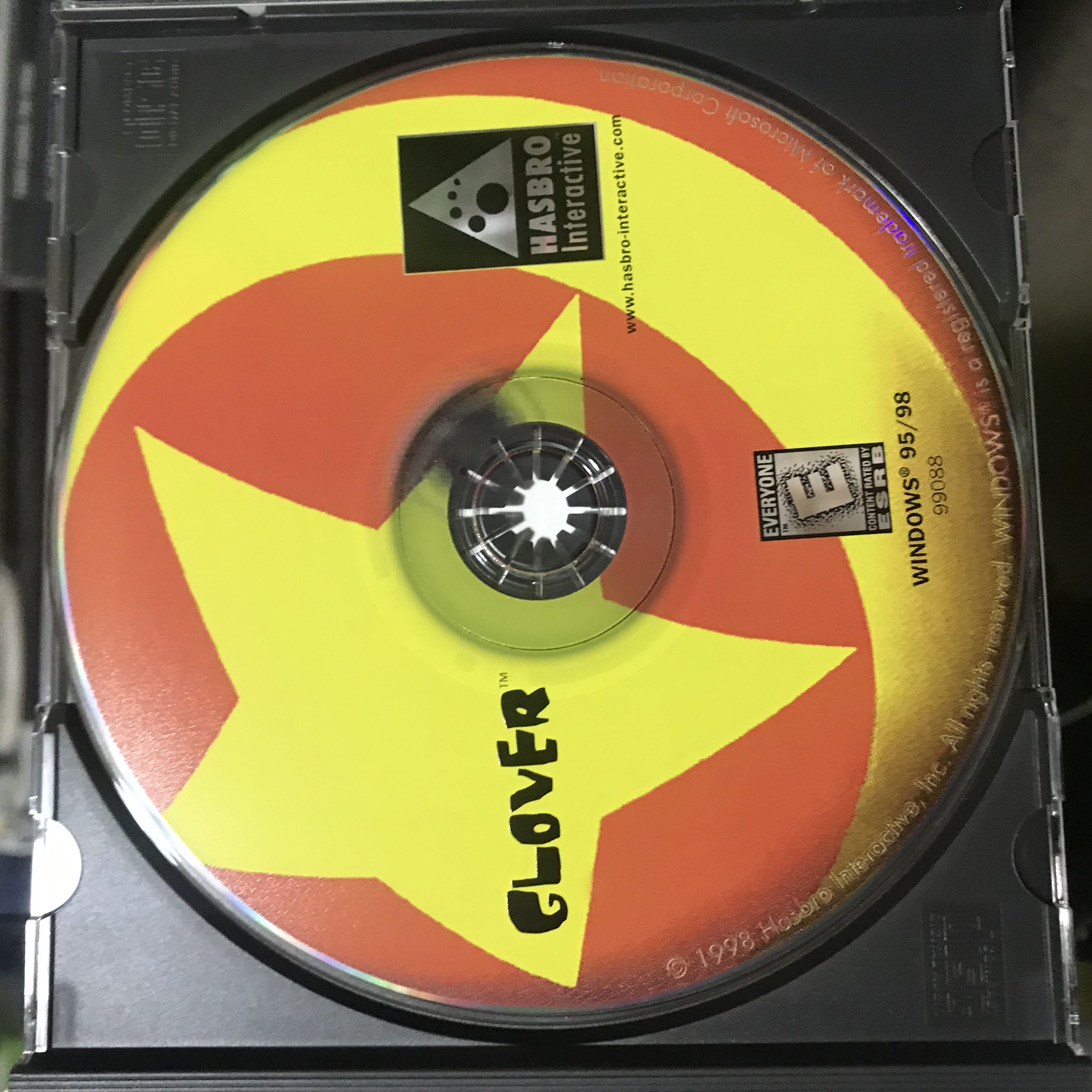 Glover - PC (Hasbro Interactive) video game collectible - Main Image 3