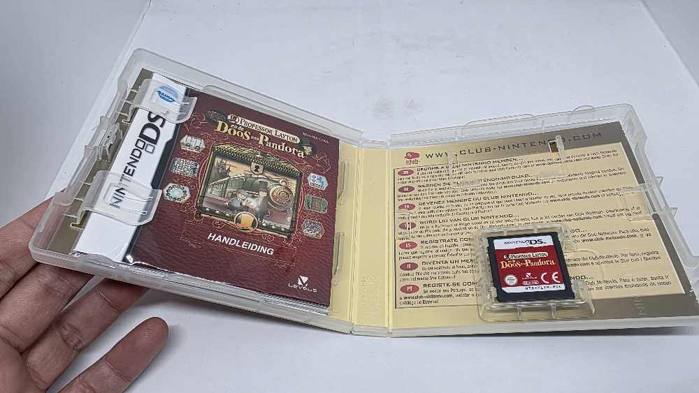 Professor Layton En De Doos Van Pandora - Nintendo DS (Nintendo - 1) video game collectible [Barcode 045496468934] - Main Image 3