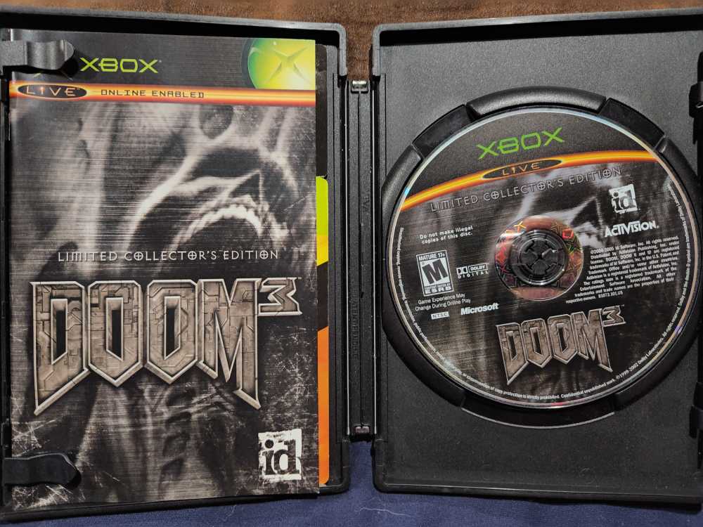 DOOM 3 LIMITED COLLECTORS EDITION - Microsoft Xbox (Activision) video game collectible - Main Image 3