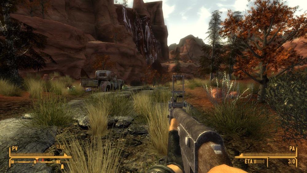 Fallout: New Vegas - Ultimate Edition - Microsoft Xbox 360 (Bethesda - 1) video game collectible [Barcode 093155121515] - Main Image 3