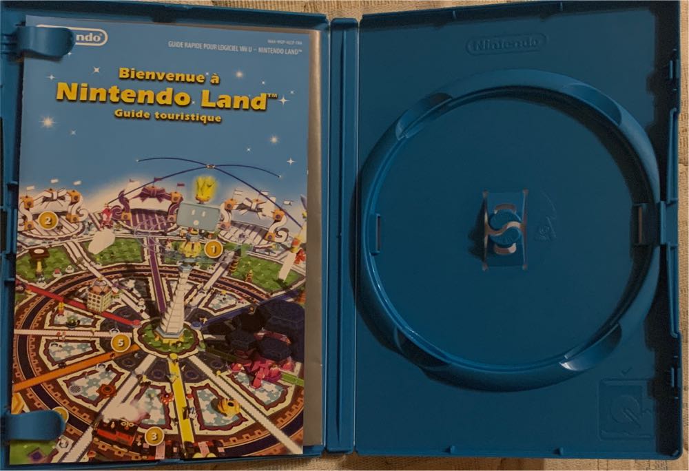Nintendo Land - Nintendo Wii U (Nintendo - 5) video game collectible [Barcode 045496331009] - Main Image 3