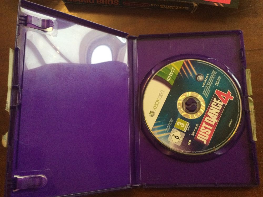 Just Dance 4 - Microsoft Xbox 360 (Ubisoft) video game collectible [Barcode 3307215653401] - Main Image 3