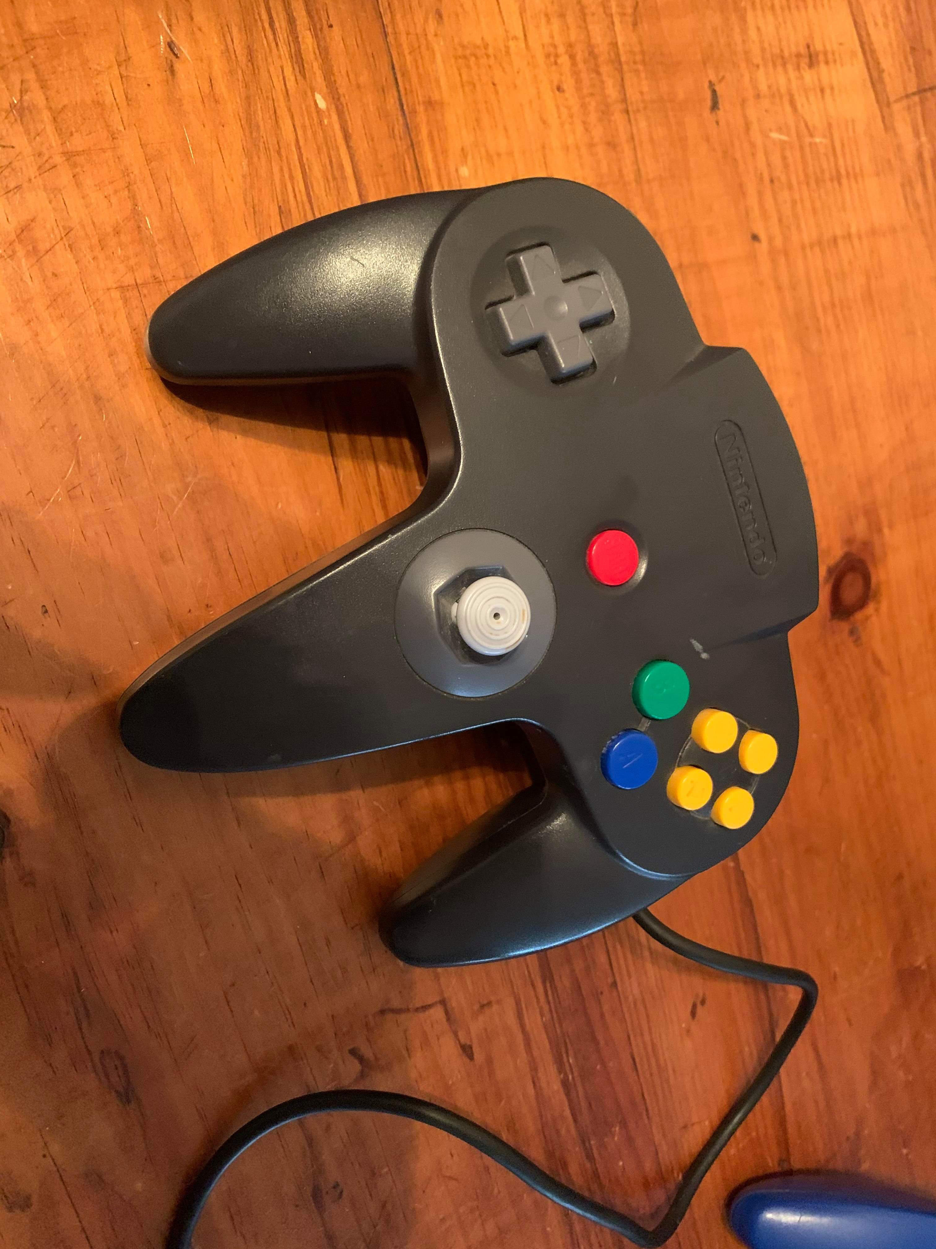 N64 Controller - Nintendo 64 (N64) (1) video game collectible - Main Image 2