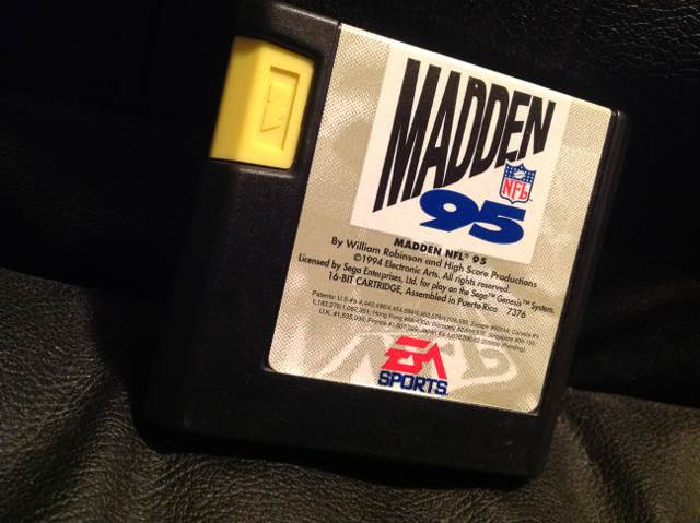 Madden NFL 95 - Sega Genesis (Mega Drive) (Ea Sports - 1-4) video game collectible [Barcode 014633073768] - Main Image 2