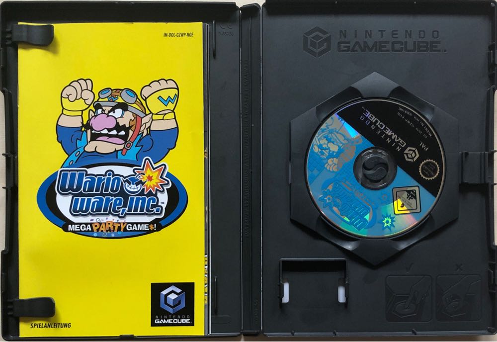 WarioWare, Inc. Mega Party Game$! - Nintendo GameCube (Nintendo - 1-4) video game collectible [Barcode 045496392550] - Main Image 3