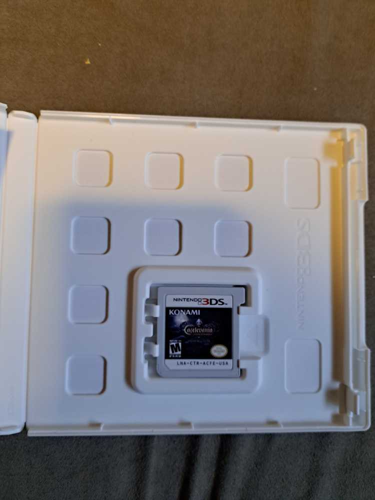 Castlevania: Lords Of Shadow Mirror Of Fate - Nintendo 3DS (Konami - 1 Players) video game collectible [Barcode 083717242123] - Main Image 3