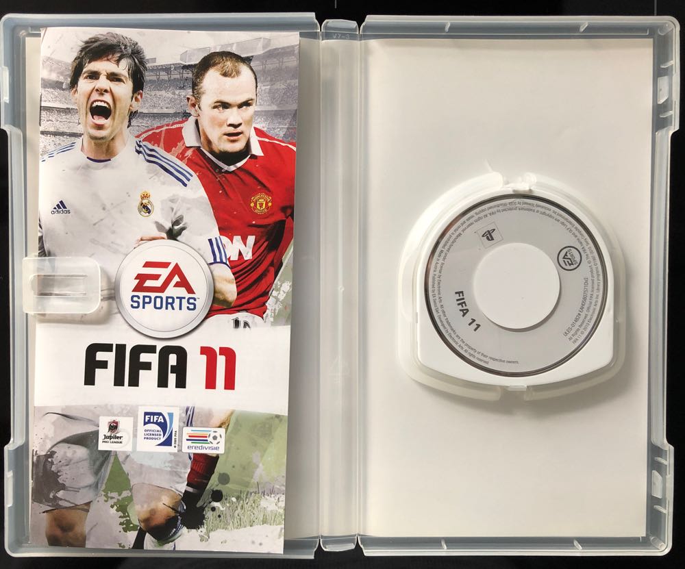 FIFA 11 - Sony PlayStation Portable (PSP) (EA Swiss - 1) video game collectible [Barcode 5030946092307] - Main Image 3