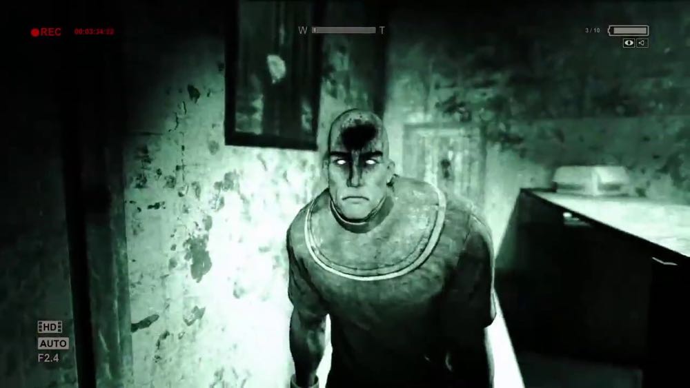 Outlast - Sony PlayStation 4 (PS4) (Red Barrels - 1) video game collectible [Barcode 5021290052260] - Main Image 4