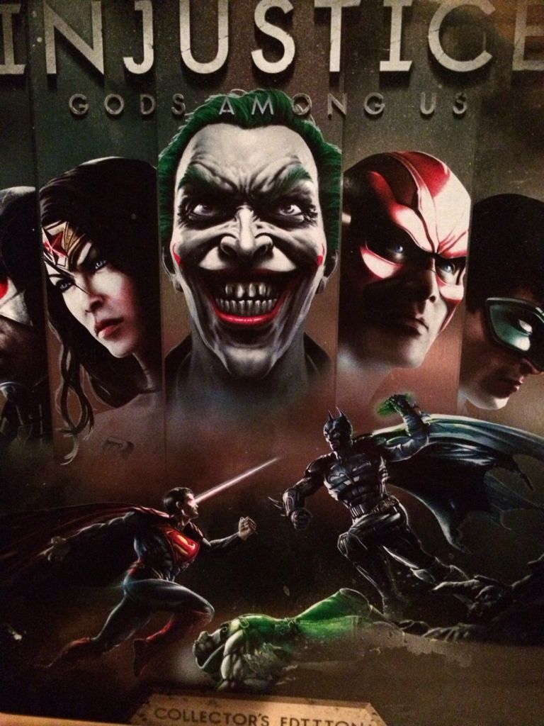 Injustice: Gods Among Us [Collector’s Edition]
